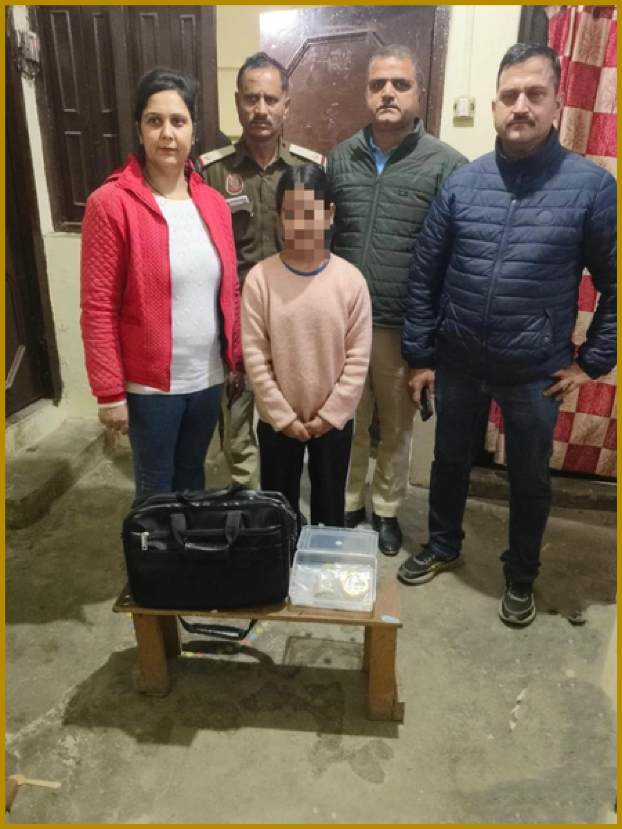 Metro Police Recover Stolen Jewellery Worth ₹20 Lakh from Noida