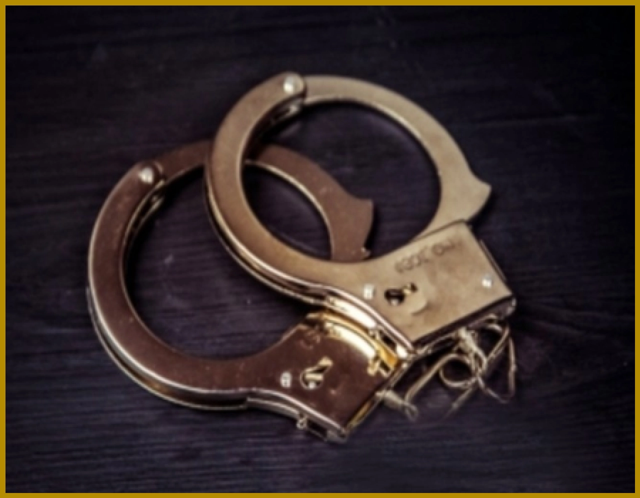 Two Criminals Arrested in Police Encounters in Kanpur and Kasganj