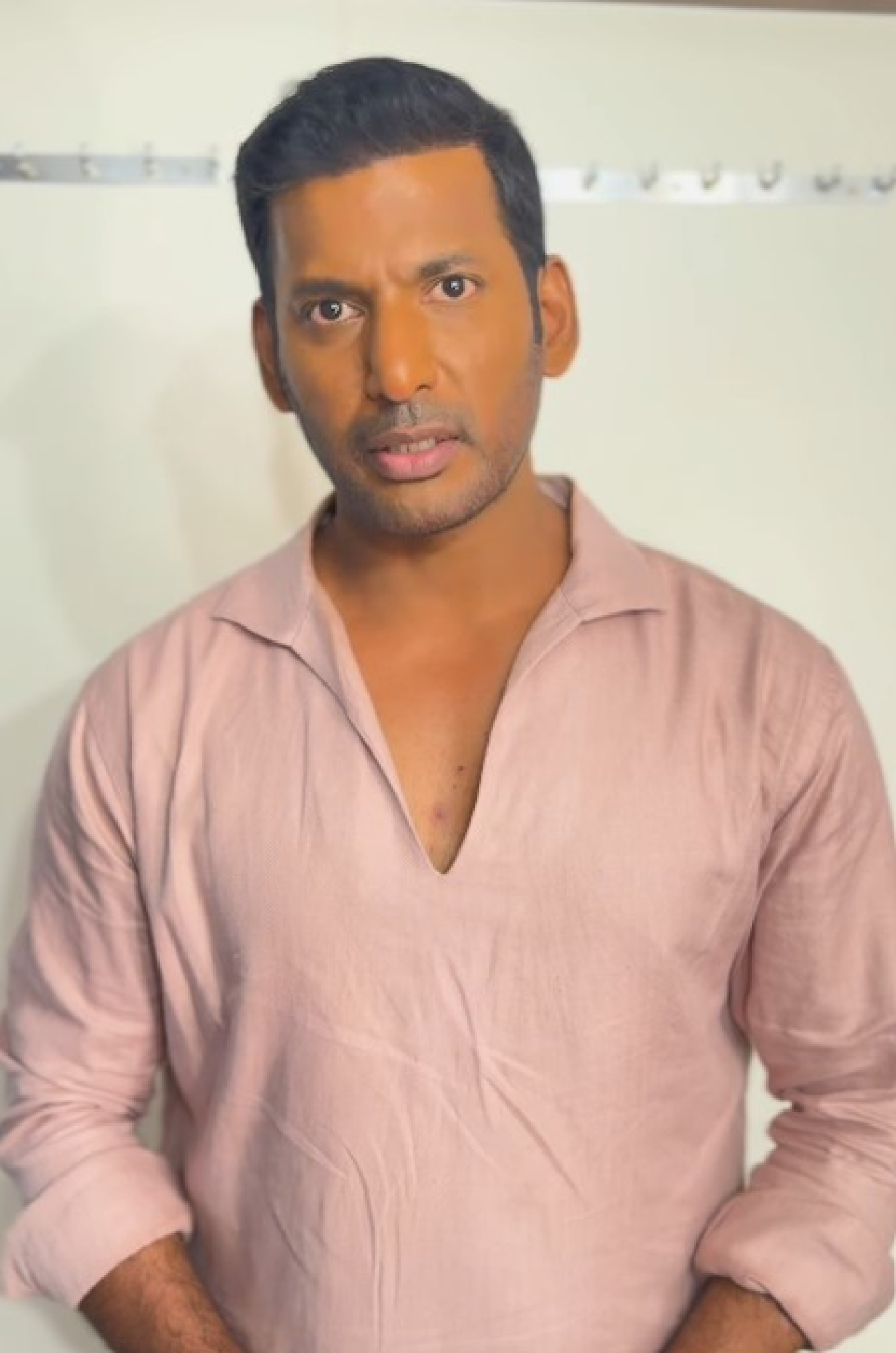 Actor Rajendra Apologizes for Comment on M.G. Ramachandran