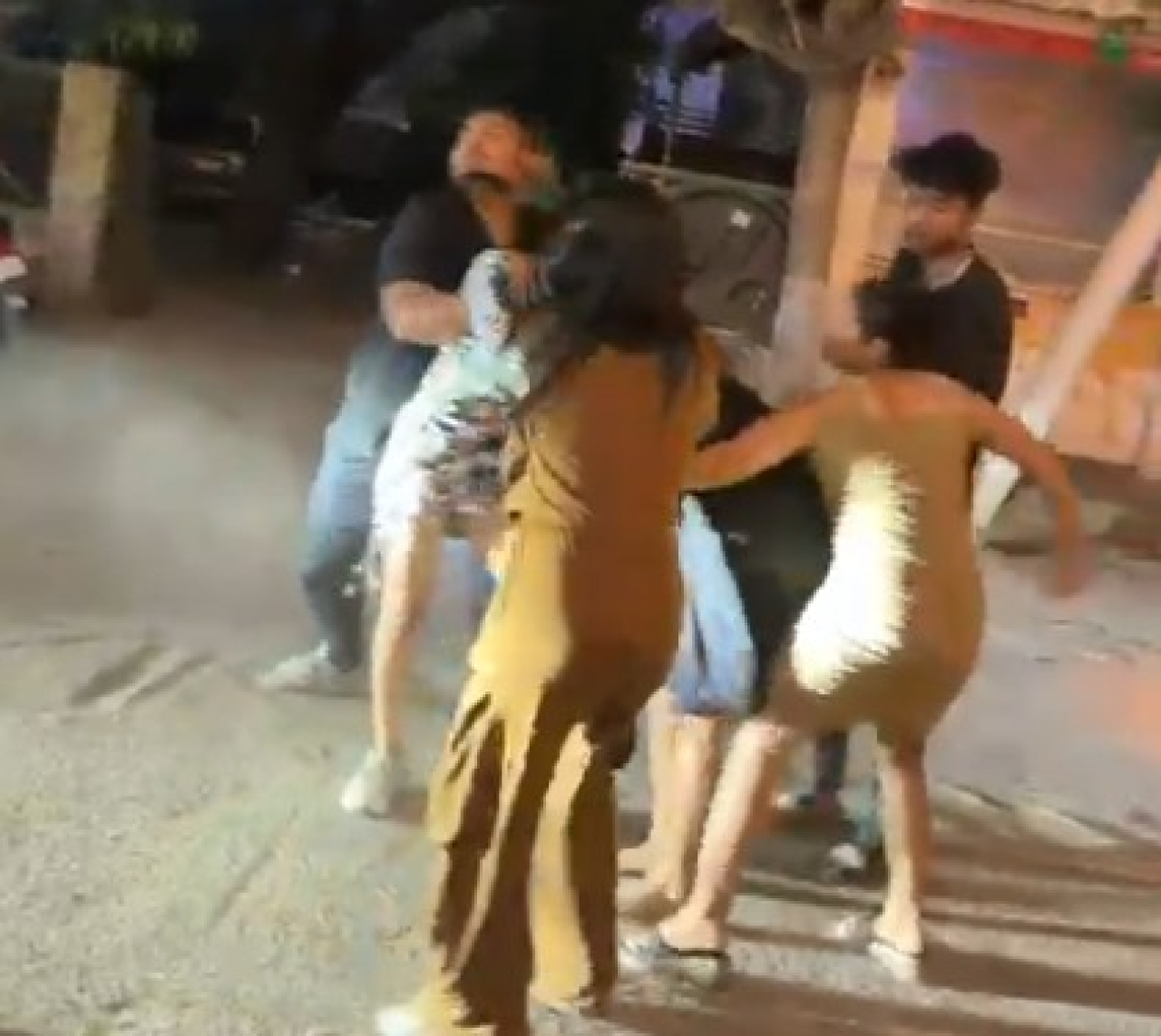Bhopal Club Brawl: Four Women Clash Outside Dragon Horse Club