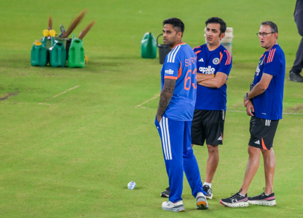 Captain and Coach Seek Blessings Before T20 World Cup Final