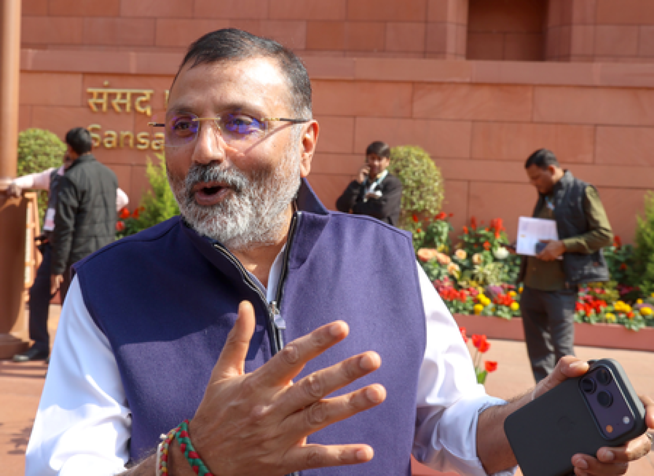 Controversy Erupts Over Nishikant Dubeys Remarks on Biju Patnaik