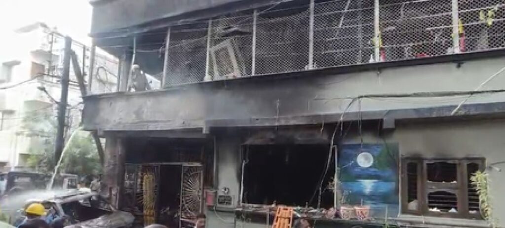 Fire During Car Charging in Indore Claims Eight Lives
