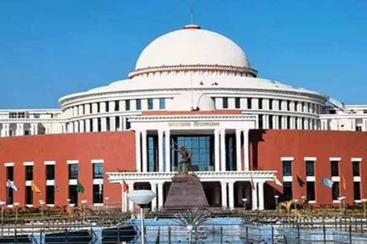Heated Debate in Jharkhand Assembly Over Health Services