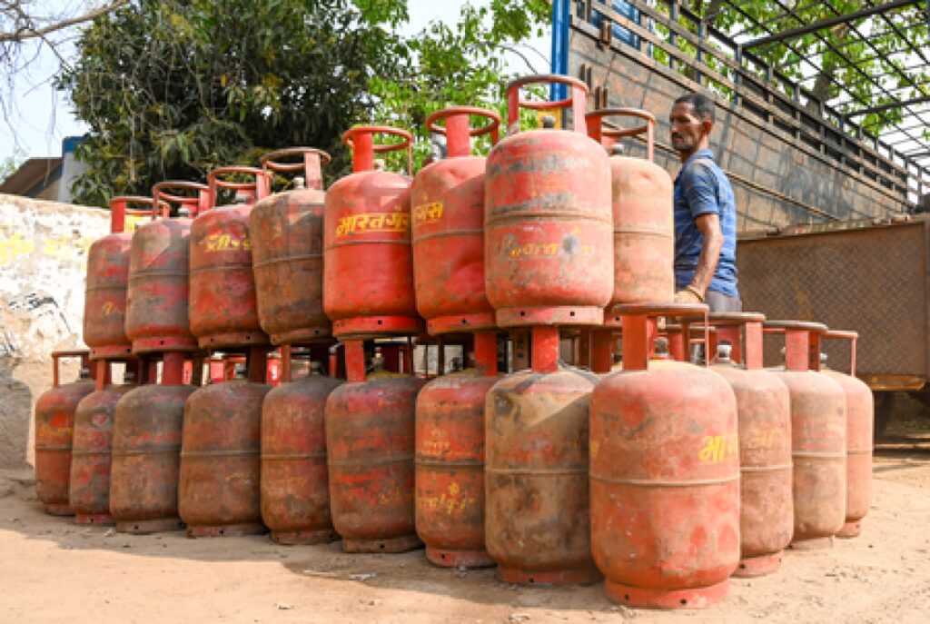Major Crackdown on LPG Hoarding in Chhattisgarh