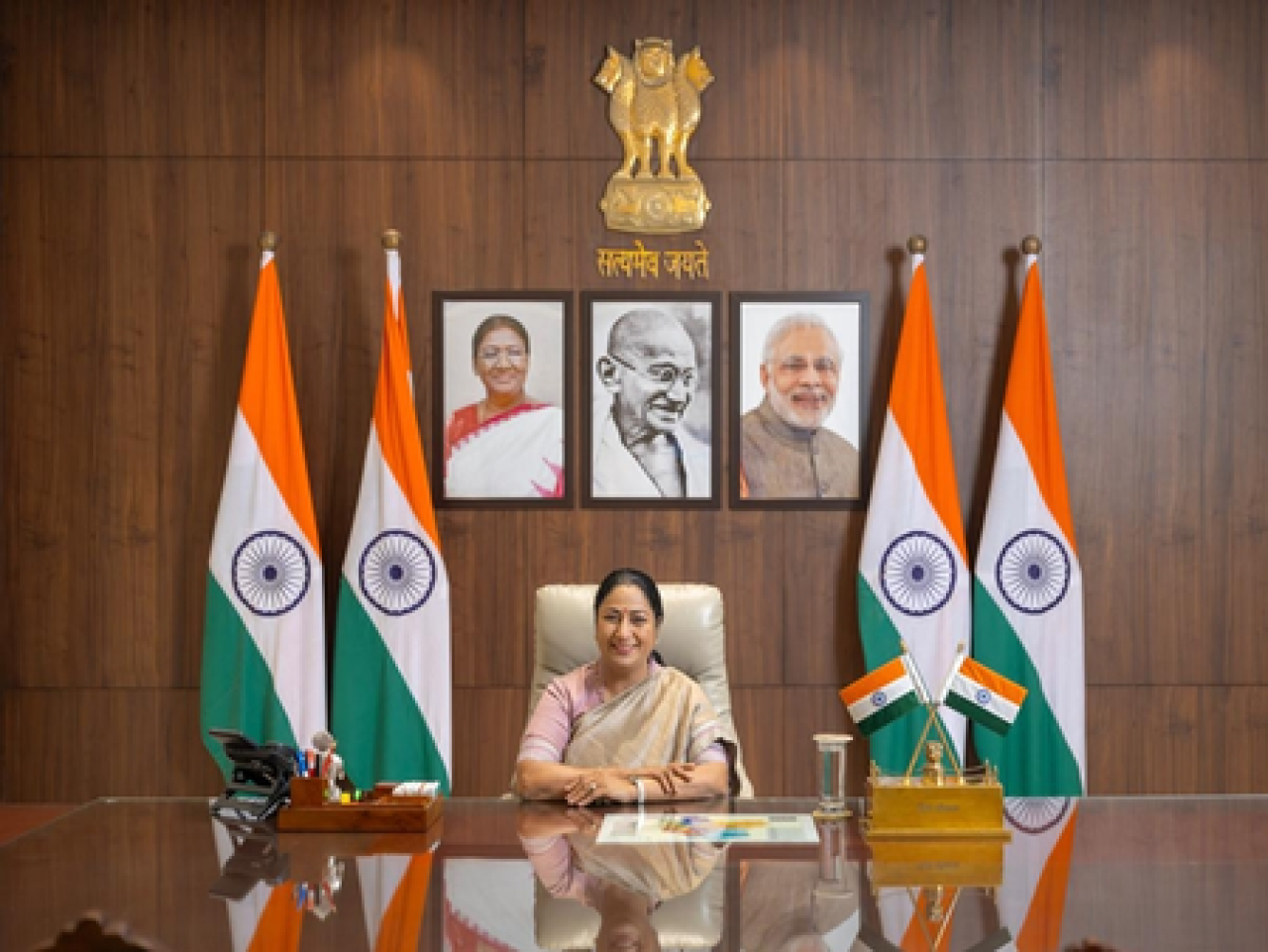 Strict Action Against LPG Rumor Spreaders: CM Rekha Gupta Strict Action Against LPG Rumor Spreaders: CM Rekha Gupta