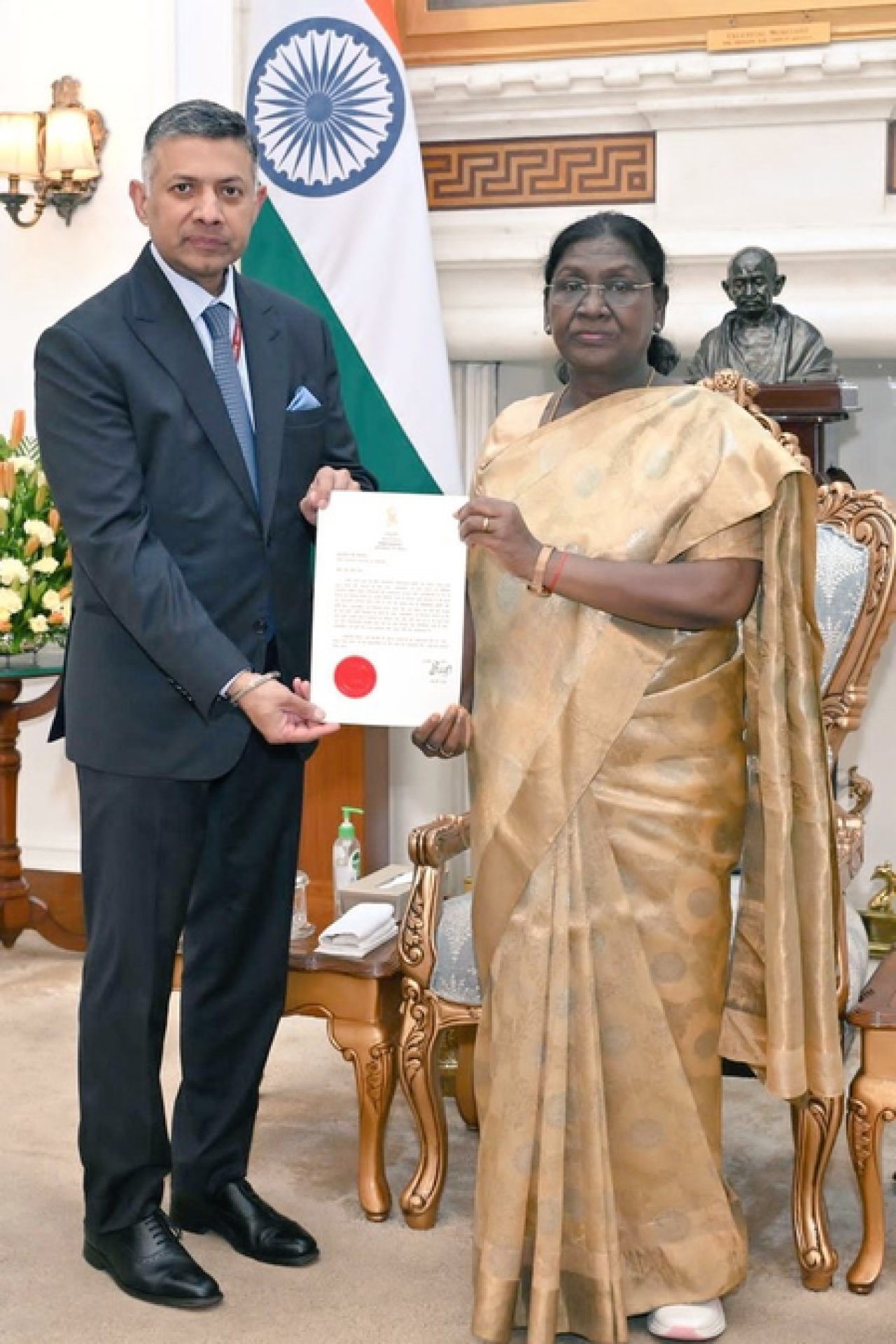 Indian Ambassador Vikram Doraiswami Presents Credentials to President Murmu in China