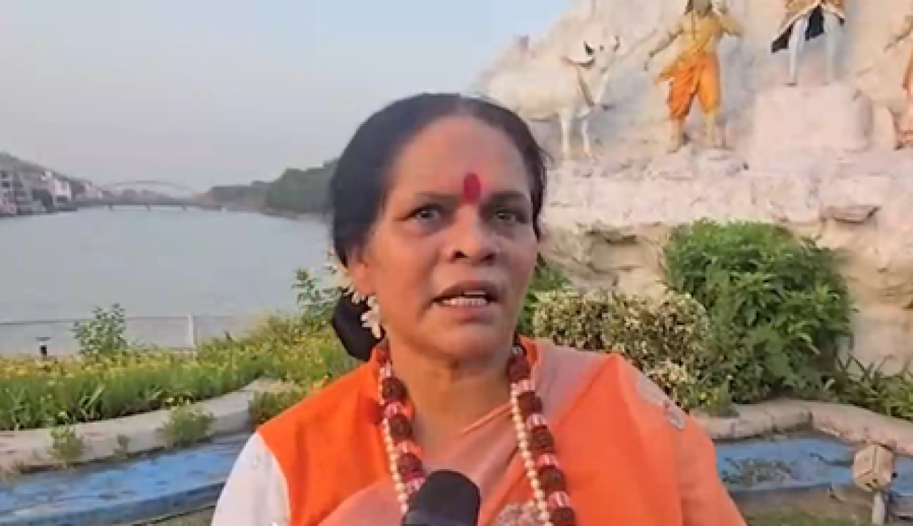 Controversy Erupts Over Viral Video of Biryani in Ganga Controversy Erupts Over Viral Video of Biryani in Ganga
