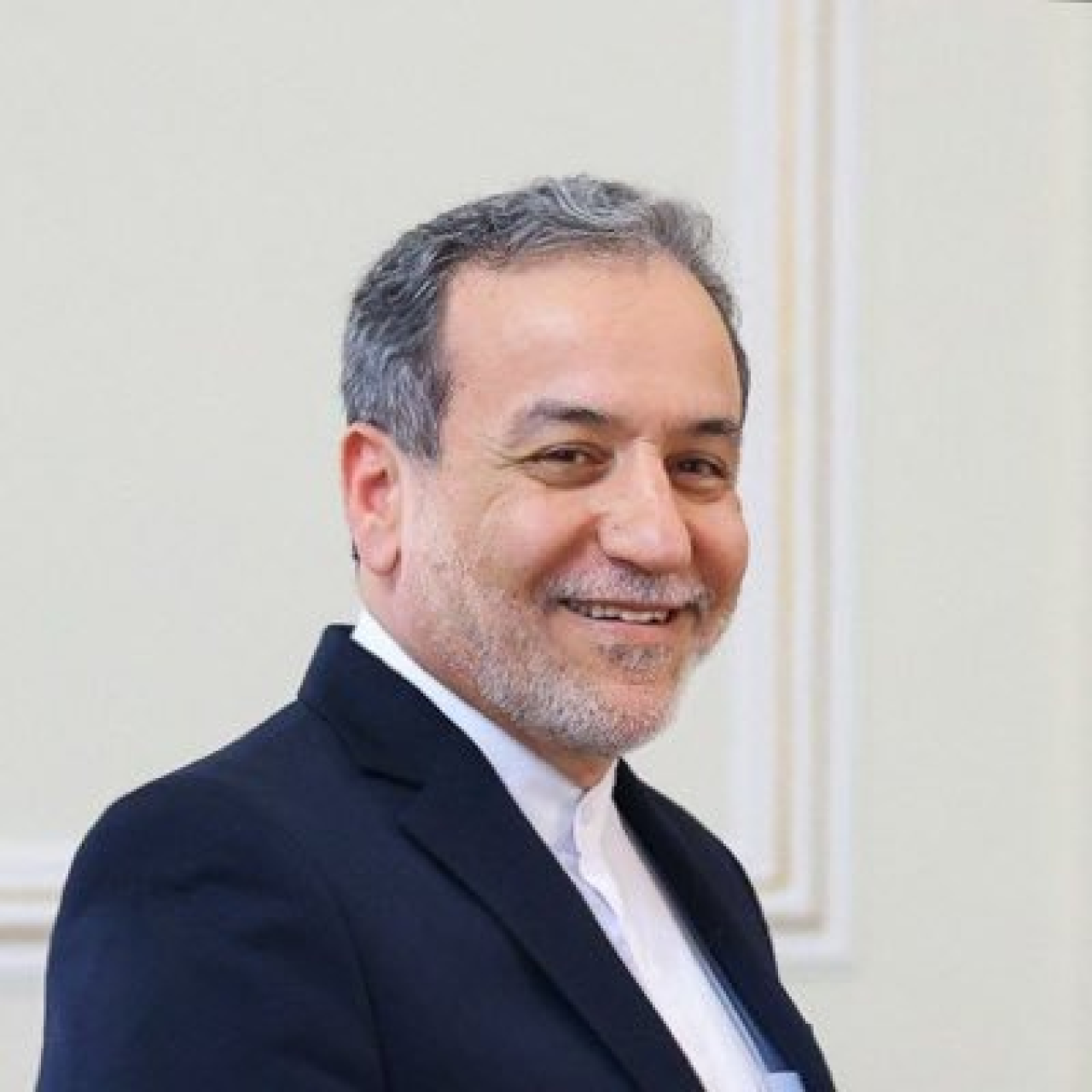 Iran Warns US and UAE Against Military Action Amid Political Crisis