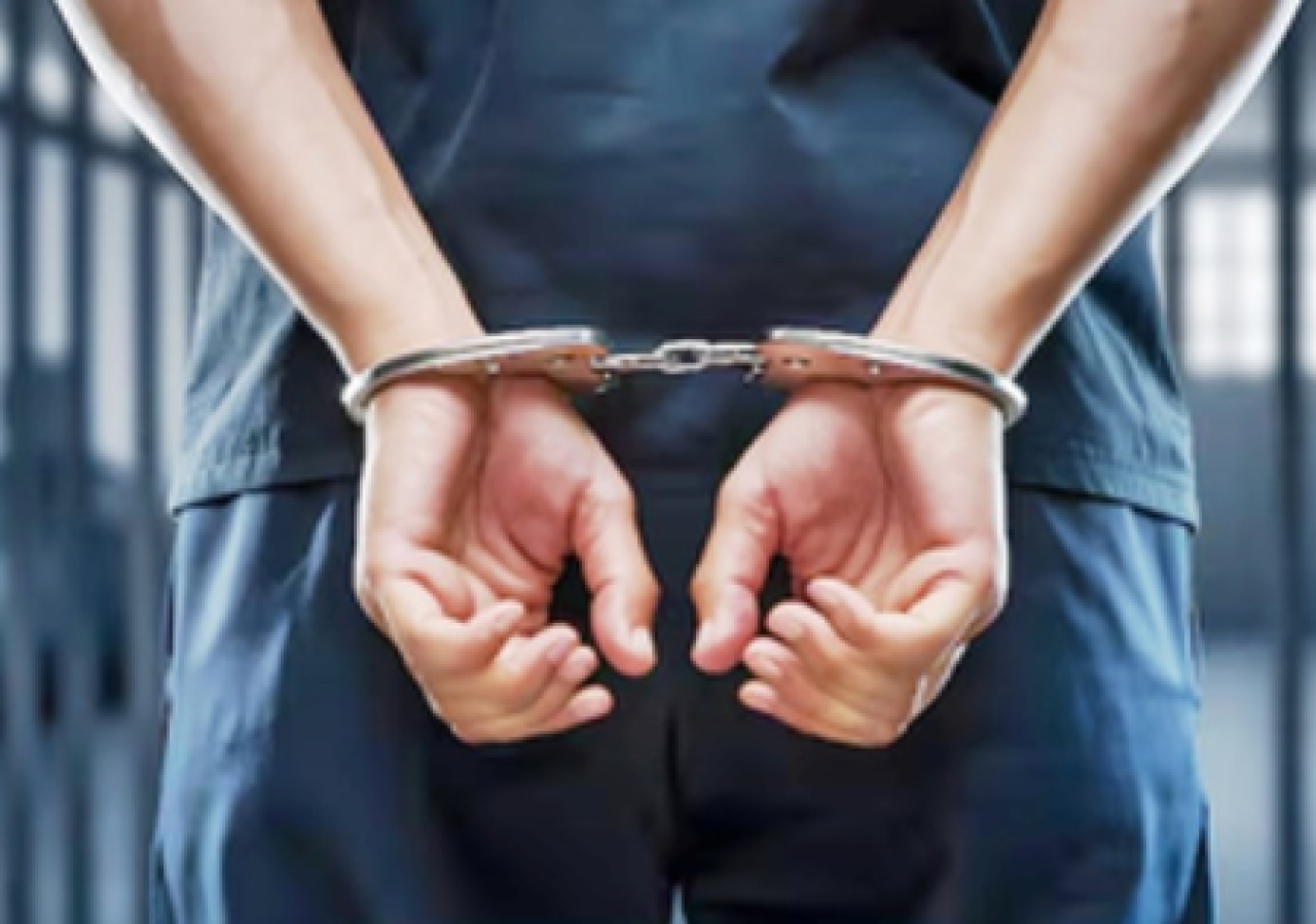 Major Bust: IPL Mobile Phone Theft Gang Arrested Major Bust: IPL Mobile Phone Theft Gang Arrested