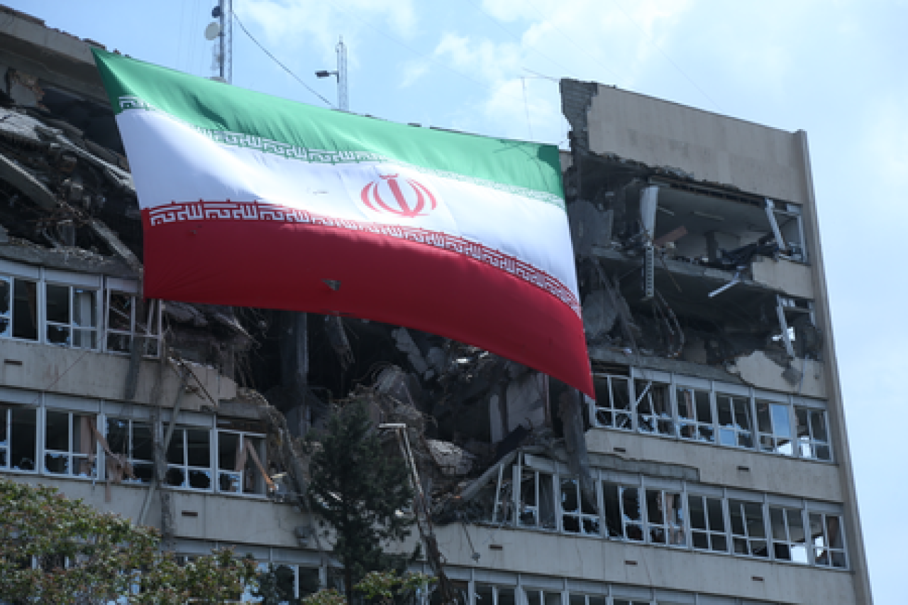 Trump Warns of Uncertain Talks with Iran, Military Action Possible