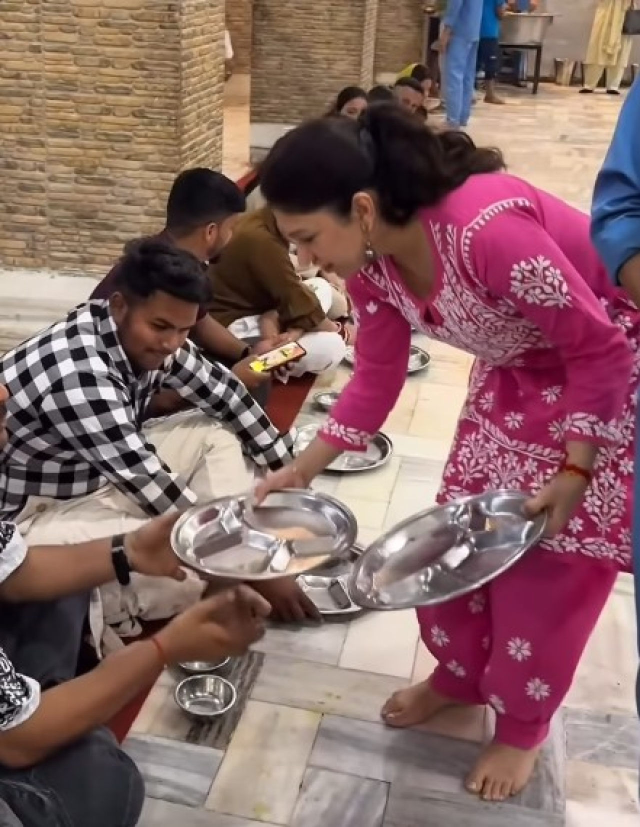 Tulsi Kumar Continues Fathers Legacy at Vaishno Devi