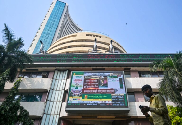 Indian Markets Decline Amid Global Tensions