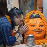 Kailash Kher Visits Ujjain, Pays Homage to Baba Mahakal